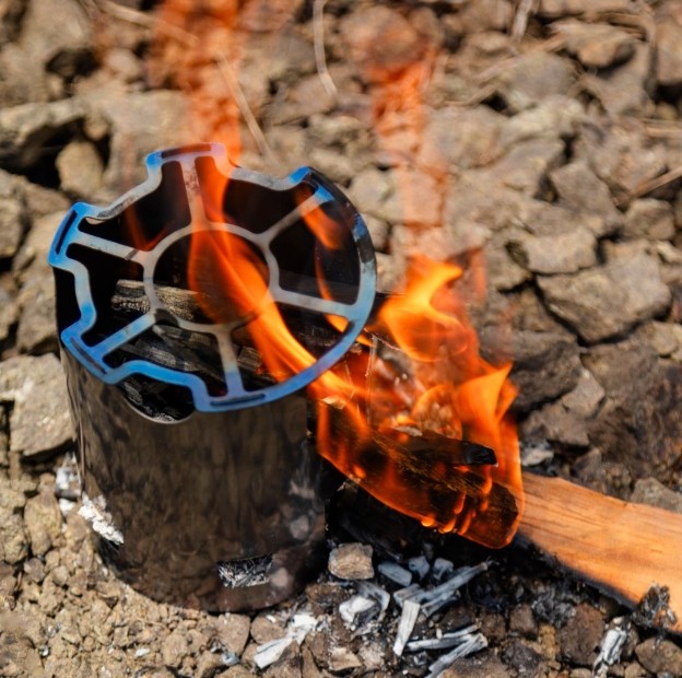 Ultralight Titanium Camping Co - огляд і ціна Ultralight Titanium Wood Stove Backpack